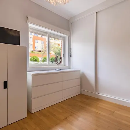 Real Oeiras Апартаменты *